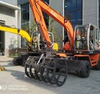 Cotton Grapple Excavator with Bulldozer and Outstrigger ...