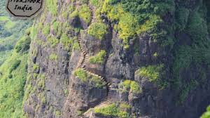 Kalavantin Durg Trek Warning Recently Death Happened Kalavantin durg trek by train mumbai and rickshaw. kalavantin durg trek warning