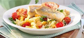 Gebratene Zander Auf Nudeln Mit Schmortomaten Pancetta Rezept Rezepte Schmoren Lebensmittel Essen