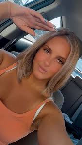 Seeking server or bartender job in Tampa, FL