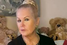 David Jones' life took a "sharp downward spiral"