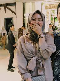6 rekomendasi olshop baju kondangan batik couple murah di shopee assalamualaikum semua , semoga. Ootd Kondangan Feminin Pakaian Pesta Gaya Model Pakaian