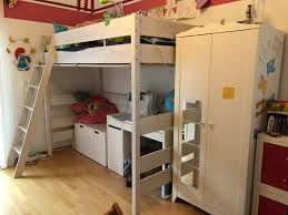 Wir bieten einen dreitürigen kleiderschrank, sowie ein bett mit unterbettkasten der marke paidi an. Mitwachsendes Hochbett Paidi Modell Kim In Wehrheim Wehrheim Auf Kleinanzeigen De
