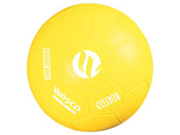 Le ballon de hand fluo est indispensable pour un tournoi de hand sous lumière noire. Ballon De Handball Bimatiere Taille 1