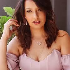 Babe is back to stay! Anitta posted a new selfie