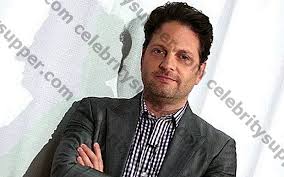 The fashion mogul is the ceo of the global lifestyle brand fubu that has over $6 million in sales. Max Handelman Vermogen Karriere Einkommensquellen Gehalt Vermogenswerte Vermerke Lebensstil Steuer Versicherung Hohe Alter Frau Biografie August 2021