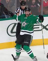 He also specializes in diagnosing and removing both benign and malignant tumors of the eyelids. That Was Quick Stars Return Jason Dickinson To Ahl After Making Nhl Debut