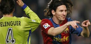 Quel est le plus beau but inscrit par lionel messi la saison dernière ? Et Le Plus Beau But De L Histoire Du Barca Est Video