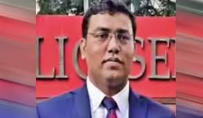 पिता के साथ स्कूल में पकौड़े बेचते थे अल्ताफ, अब बने IPS ऑफिसर