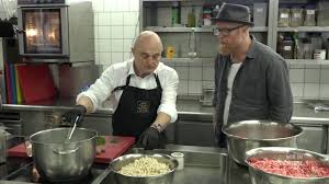 Alle unsere gerichte werden mit den frischesten zutaten erstellt und mit viel liebe kreiert. Schwabische Kuche Heiko Volz Trifft Jorg Mink Im Schloss Solitude Wir In Stuttgart Youtube