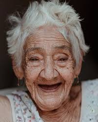 mid-week smile #drgalipgurel #aestheticdentistry #timetosmile #smiledesign  📸 Photo Credit Peyton Richardson