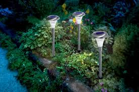 Solarleuchten (led) für den außenbereich große auswahl geschmackvolle gestaltung von garten & terrasse beste qualität jetzt klicken & überzeugen! Lichtinszenierung Im Garten Neue Trends Vorgestellt