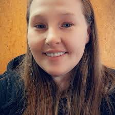 Victoria Mongold's Instagram, Twitter & Facebook