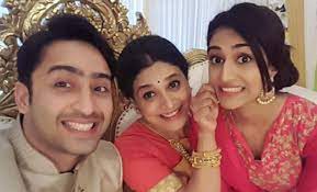 The series is a realistic take on the romantic relationship. Kuch Rang Pyar Ke Aise Bhi Written Update June 22 2017 Sonakshi Moves In With Dev Secret About His Sisters Is Revealed Pinkvilla