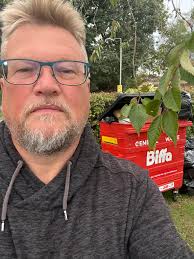 Old and tatty…..Biffa not me 😂😂