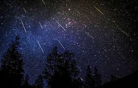 Trận mưa sao băng eta aquarid (hay mưa sao băng bảo bình) diễn ra hằng năm từ ngày 19 tháng 4 đến ngày 28 tháng 5, đạt cực đỉnh năm nay diễn ra vào đêm ngày 06 rạng sáng ngày 07 tháng 5. Viá»‡t Nam Sáº¯p Ä'on MÆ°a Sao BÄƒng Delta Aquarids Duy Nháº¥t NÄƒm 2020 Chuyá»‡n Láº¡ Viá»‡t Giáº£i Tri