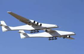 Surnommé kunlong selon l'agence officielle chine nouvelle, l'ag600 est doté de quatre turbopropulseurs et est censé pouvoir rester 12 heures dans les airs. Video Premier Vol Aux Etats Unis Du Stratolaunch Le Plus Grand Avion Du Monde