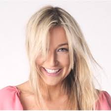 In celebration of my year anniversary of working at StyleCaster this week,  I wanted to take a moment to highlight some of my professional  accomplishments over the past year. Over the course