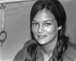 Agnes Ward was born August 7, 1922 in Toronto, and raised in the city's  east end, in the Main-Gerrard neighbourhood. She attended Earl Beatty  School, but left at the age of 15,