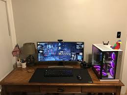 Black And White Lian Li Pc Build Love The Lian Li O11 Dynamic Cases Click For More Pics And Specs Battlestation Battlestations Gamings Gaming Room Setup Gaming Computer Room Gamer Setup