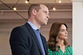 Eine frau wurde schwer verletzt, als ein fahrzeug aus dem william und kate: Prinz William Herzogin Kate Sie Erteilen Ihren Kindern Eine Lektion Royals Gala De