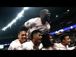 Watch uefa europa league final online, preview and predictions on wednesday 26 may 2021. Man Utd Players Celebrating Victory With His Fans Psg 1 3 Man Utd Youtube