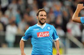 ɡonˈsalo iɣwaˈin, born 10 december 1987) is an argentine professional footballer who plays as a striker and serves as captain for major league soccer club inter miami. Ssc Neapel Wechsel Zu Juve Maradona Verzeiht Gonzalo Higuain