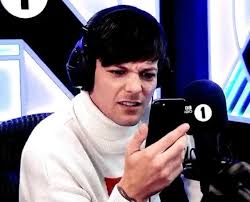 This is to much swag but i look good. Isabel On Twitter Louis Tomlinson One Direction Memes Louis Tomlinsom
