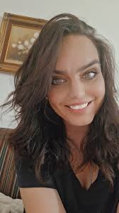 46 female Bloomington,IL