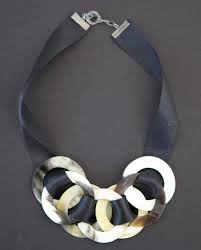 Collar De Cuerno Con Cinta Bazared Cl Joyeria Con Cinta Cintas Collar Con Cinta