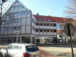Gerne erstellen wir auch wertgutachten und entwickeln einen finanzierungsplan für ihr eigenheim. Tolle 2 Zimmer Wohnung Mit Einbaukuche In Der Stadtmitte In Niedersachsen Osterode Am Harz Ebay Kleinanzeigen