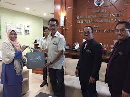 Jabatan alam sekitar lokasi kekosongan: Kunjungan Hormat Pengarah Suruhanjaya Tenaga Pantai Barat Sabah St Ke Jas Negeri Sabah Enviro Museum