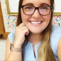 Amber Macleod's Instagram, Twitter & Facebook