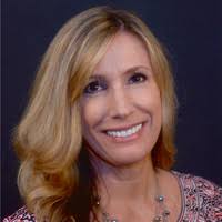 Dina Mckee's Instagram, Twitter & Facebook