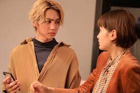 年の差婚』第3話 THE RAMPAGE吉野北人が登場 オフィスで上半身裸に!? | マイナビニュース