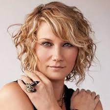 Side Swept Bangs Do It In Style Short Hair Styles Hair Styles Short Bob Hairstyles