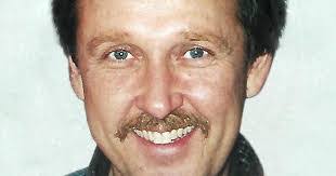 David Moulder's Instagram, Twitter & Facebook