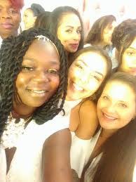 Deanna Randolph's Instagram, Twitter & Facebook