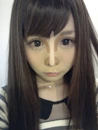 見せたくない 小さくしたい所はローライト塗って隠しましょう 鼻筋に強めにハイライトすると更に目立たなくなるよrt yuzuzuxx rukiruki00 もしよろしければどういう風にすれば鼻が小さくみえるのか教えてほしいです ギャルメイク 鼻筋 コスプレメイク