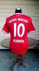 Dazu wollen wir als fc bayern stets einen teil beitragen, sagte herbert hainer, präsident der münchner. Bayern Munich 2013 2014 Bundesliga Dfb Pokal Uefa Super Cup Fifa Club Fifa Cup Champion Jersey Adidas Arjen Robben 1 Uefa Super Cup Jersey Football Jerseys