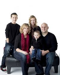 Black And White Color Scheme Family Photos Color Scheme Black And White With Red Accent Family Picture Colors Family Posing Picture Color Schemes