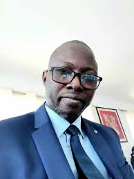 FRÉNÉSIE POLITICIENNE ET ACTIVISME DE MAUVAIS ALOI PAR TEMPS DE COVID 19