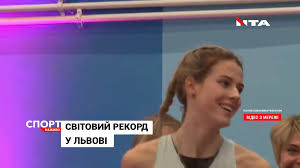 Алиса теплякова в 8 лет сдала единый госэкзамен и получила аттестат об окончании средней школы, а в 9 самый молодой выпускник вуза в мире, занесенный в книгу рекордов гиннесса. Rekord Ø§Ø³ØªÙƒØ´Ø§Ù Facebook