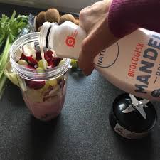 Nu har jag lagt upp mitt första blogginlägg på barnboksverket som jag fått chansen att bli en del av. Mit Liv Med Spiserorsbrok Og Reflux Posts Facebook