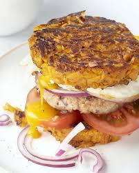 Hamburger Met Zoete Aardappelbroodje En Spiegelei Recept Voedsel Ideeen Gezond Zijn Gezonde Maaltijden