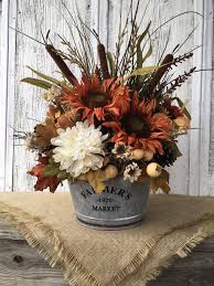 Latest No Cost Bauernmarkt Sonnenblume Und Rohrkolben Spatsommer Und Herbst Blumengesteck G In 2020 Herbst Dekoration Herbst Dekor Diy Herbst Florale Arrangements