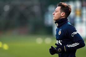 Fenerbahce tweeted a statement on sunday, saying: Fenerbahce Mesut Ozil In Maliyetini Acikladi Ntvspor Net