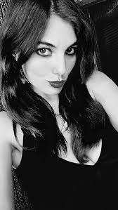 Jessica Bellamy's Instagram, Twitter & Facebook