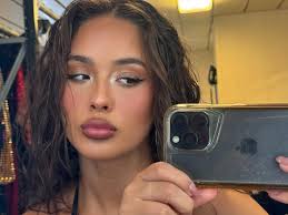 Kyra Jean's Instagram, Twitter & Facebook