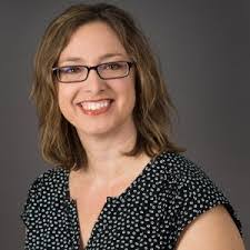 Kerri Pereira's Instagram, Twitter & Facebook